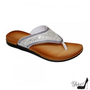 THE BABE COLLECTION Shoes - Dana White Jeweled Thong Flip Flops THE BABE COLLECTION Shoes - Dana White Jeweled Thong Flip Flops